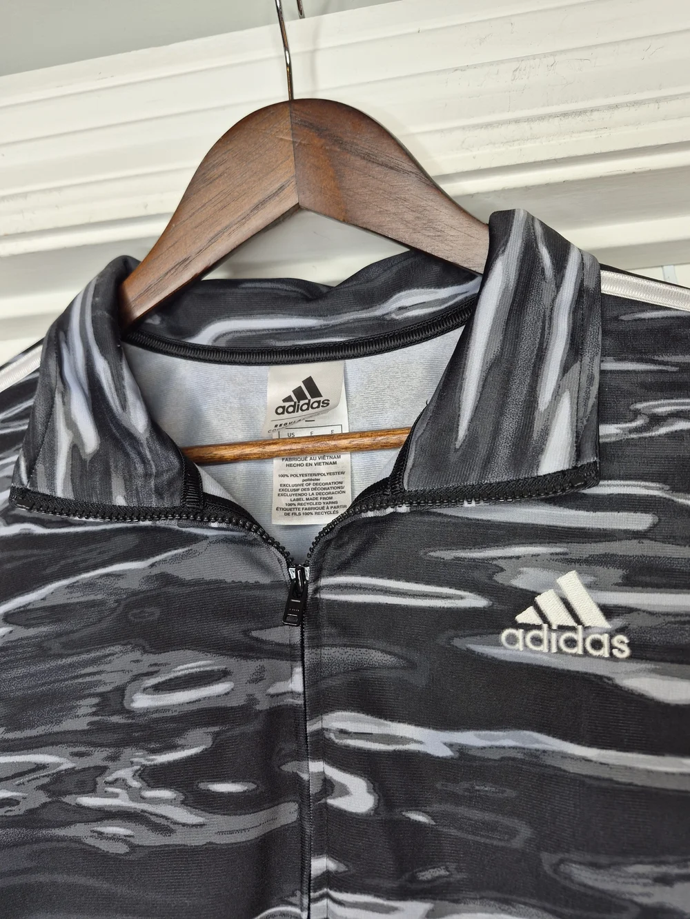 adidas Black & White Marbled Stripe Track Jacket Boys Size Large 14/16